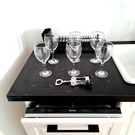 Sunny & Modern 2 Beds Spacious Air-Conditioned Warschau Exterior foto