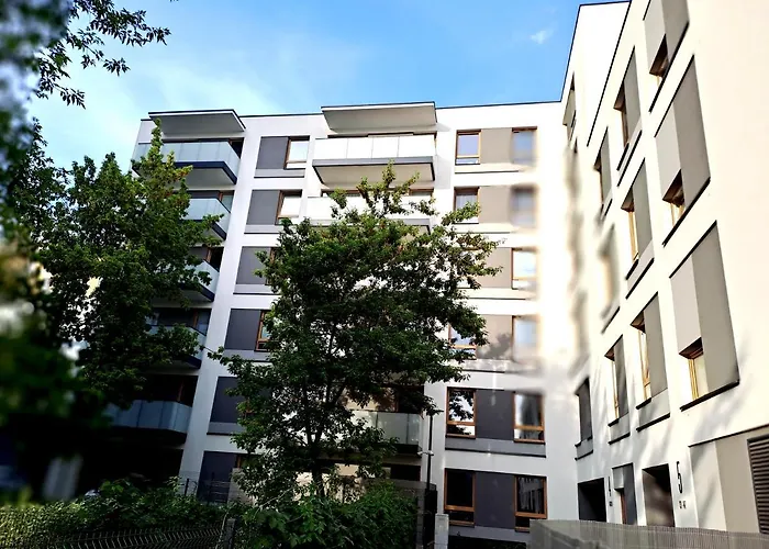 Sunny & Modern 2 Beds Spacious Air-Conditioned Warsaw