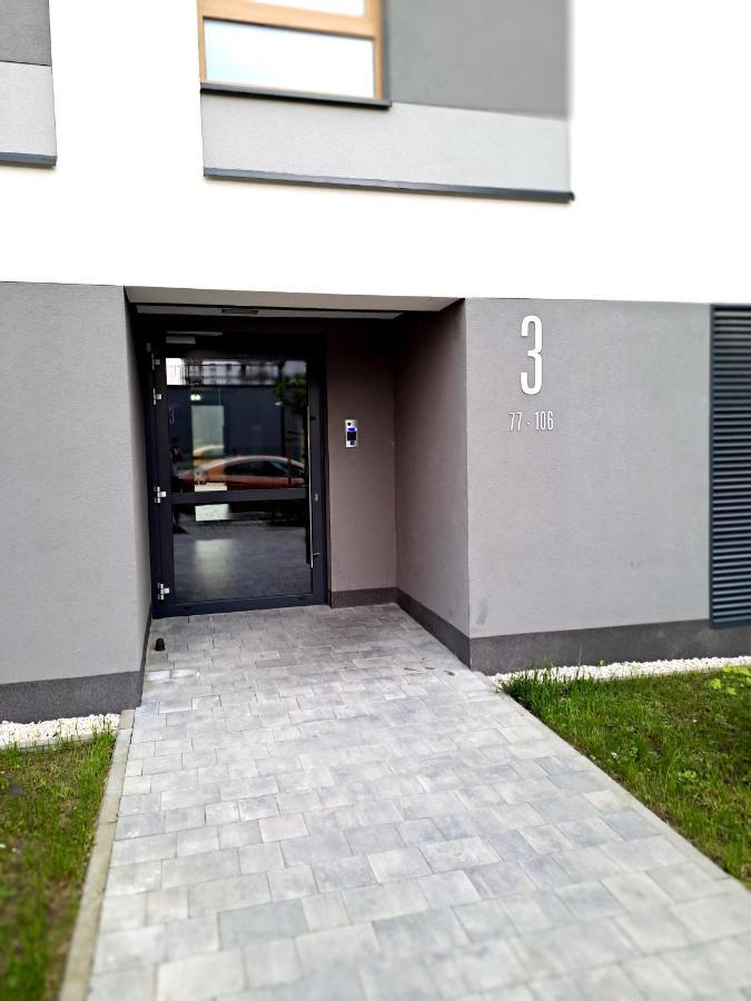 Sunny & Modern 2 Beds Spacious Air-conditioned Warschau