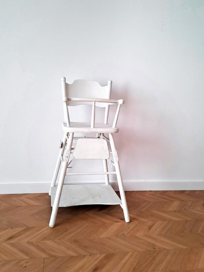 Sunny & Modern 2 Beds Spacious Air-conditioned Apartment *